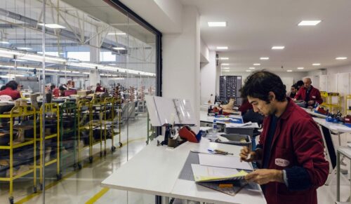 Fábrica NIMCO, produção de calçado especializado, ortopédico e personalizado.Cesar, em Oliveira de Azeméis.