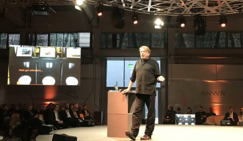 Hotelier Klaus Kobjoll erklärte, wie man Mitarbeiter begeistert. (Foto: Redaktion)