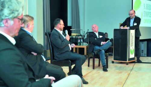 Podiumsdiskussion auf dem Bequemschuh-Symposium 2020 (Foto: Berkemann)