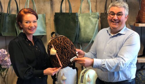 Zebra-Gründerin Chantal Slegers und Dugros-Geschäftsführer Bas Duifhuizen. (Foto: Dugros)