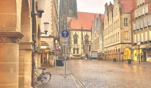 Domplatz in Münster (Foto: Laura Cleffmann/Unsplash)
