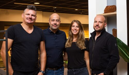 Das Team von Shabbies Amsterdam und Fred de la Bretoniere (v.l.n.r.): Sascha Patschull, André Kreusch, Theresa Frieling, Kevin Leitz (Foto: Fresh BV)