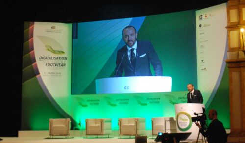 CEC-Präsident Cleto Sagripanti eröffnet den World Footwear Congress. (Foto: Redaktion)