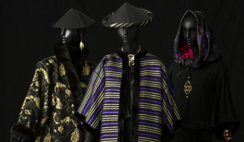 Die Ausstellung über asiatisch inspirierte Mode ist vom 2.10.2018 bis zum 27.01.2019 in Paris zu sehen. (Foto: usée Yves Saint Laurent)