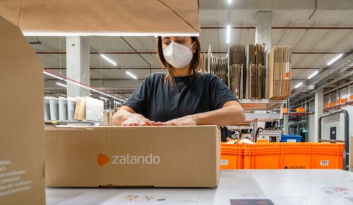 Das Zalando-Logistikzentrum nahe Rotterdam ist in Betrieb. (Foto: Zalando)