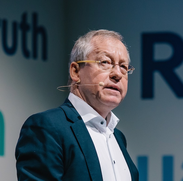 Prof. Gerrit Heinemann (Foto: Ebay)