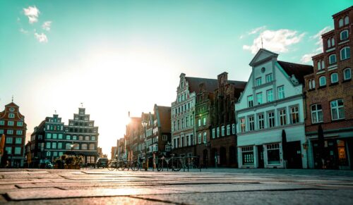 Leere Innenstädte? Nicht nur Corona bereitet vielen Händlern massive Schwierigkeiten. (Foto: Unsplash/Philipp_Deus)