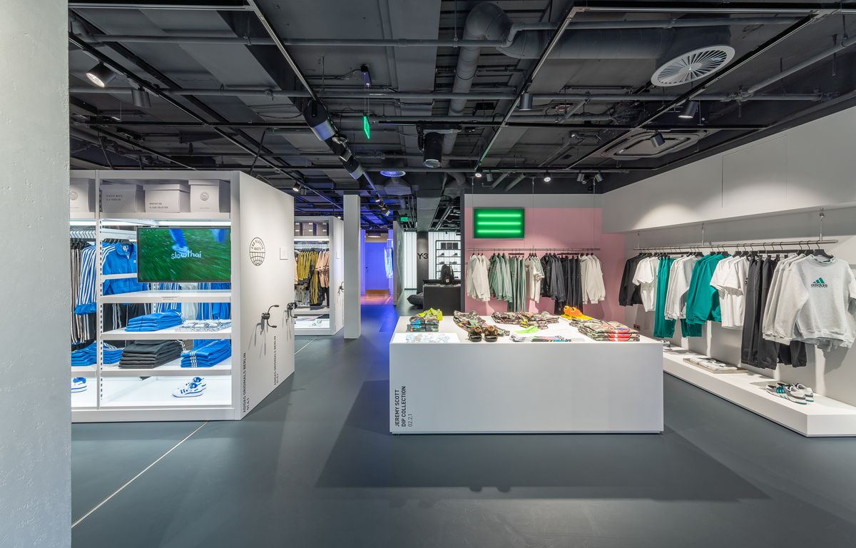 Adidas feiert die Wiedereröffnung des Flagship-Stores in Berlin. (Foto: Adidas)