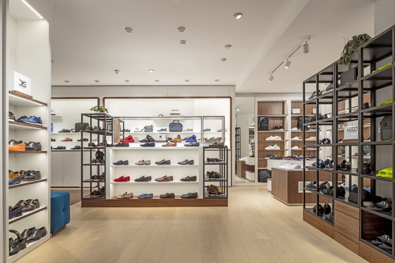 Aeschbach präsentiert sich in Genf in seinem neuen Flagship Store (Fotos: Ansorg/ Boris Golz)