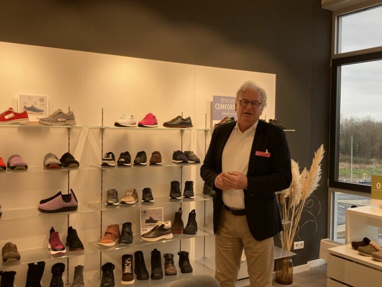 Michael Zoller präsentierte gemeinsam mit Sven Hatje die neuen Berkemann-Modelle (Foto: Redaktion)