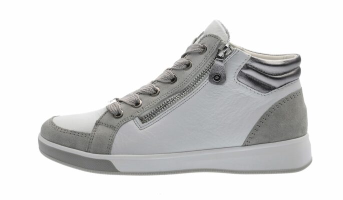 Mit der Vortour-Kollektion möchte Ara Shoes auf die Wünsche der Händlerinnen und Händler eingehen. (Foto: Ara Shoes)