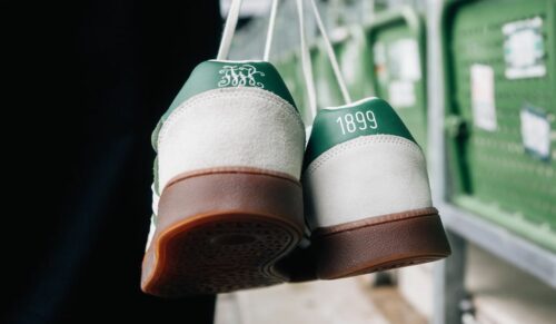 Hinten ist am Schuh das erste Wappen der Vereinsgeschichte zu sehen. (Foto: SV Werder Bremen)