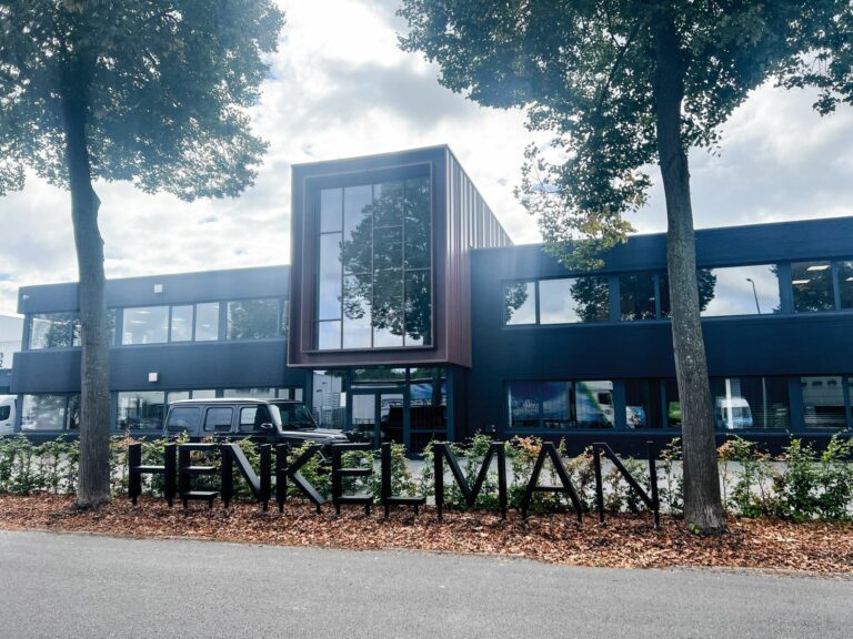 Im Gewerbegebiet etwas außerhalb von Weert in der niederländischen Provinz Limburg hat der Schuhanbieter Henkelman seinen Sitz. (Foto: Henkelmann)
