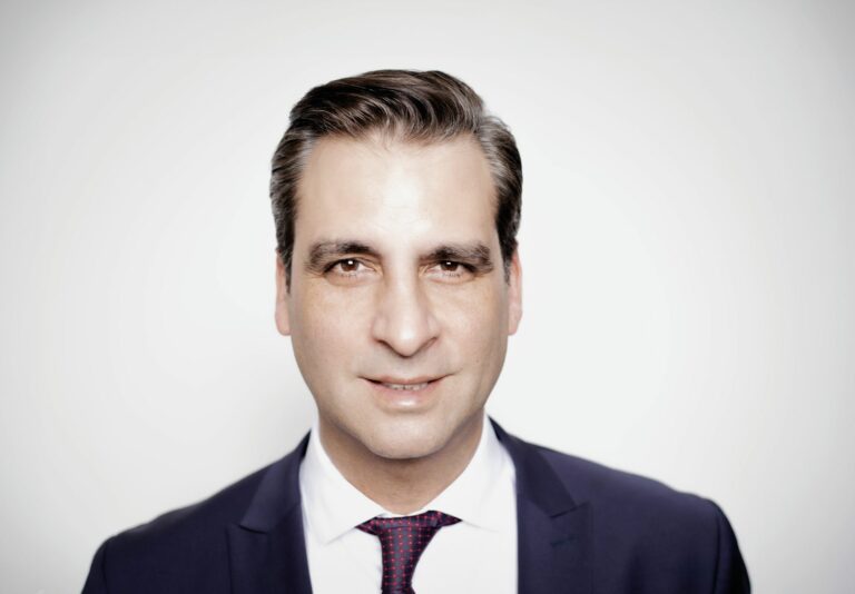 Manuel Farrokh, Mitglied der Geschäftsführung der Dr. Wieselhuber & Partner GmbH  (Foto: Dr. Wieselhuber & Partner)