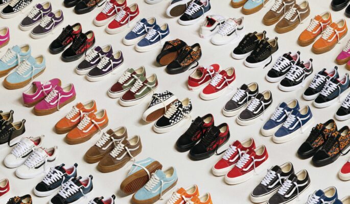 Vans interpretiert die Old Skool-Silhouette mit der Ästhetik von drei Musikepochen neu. (Foto: Vans)