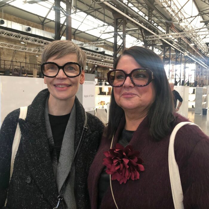 Bianca von den Benken Gradlinig, Warendorf (im Bild mit Anne Engbert, Optik Neukötter, Warendorf)