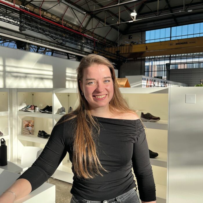 Isabel Krol, Xsensible