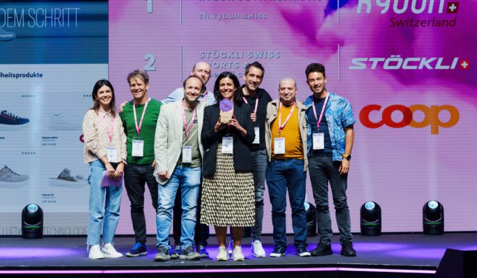 Das Kybun Joya-Team gewinnt in Zürich (Foto: Tristan Salvo)