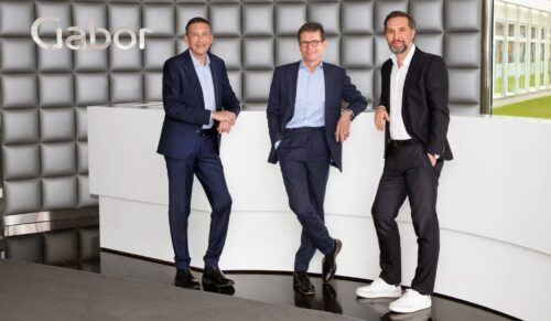 Die Geschäftsführung der Gabor Shoes GmbH von links: Peter Bradler, Stefan Blöchinger, Sascha Negele (Foto: Gabor)